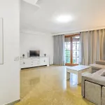 Violeta & Centro Apartment